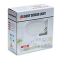 Une ampoule led détecteur de mouvement 20w